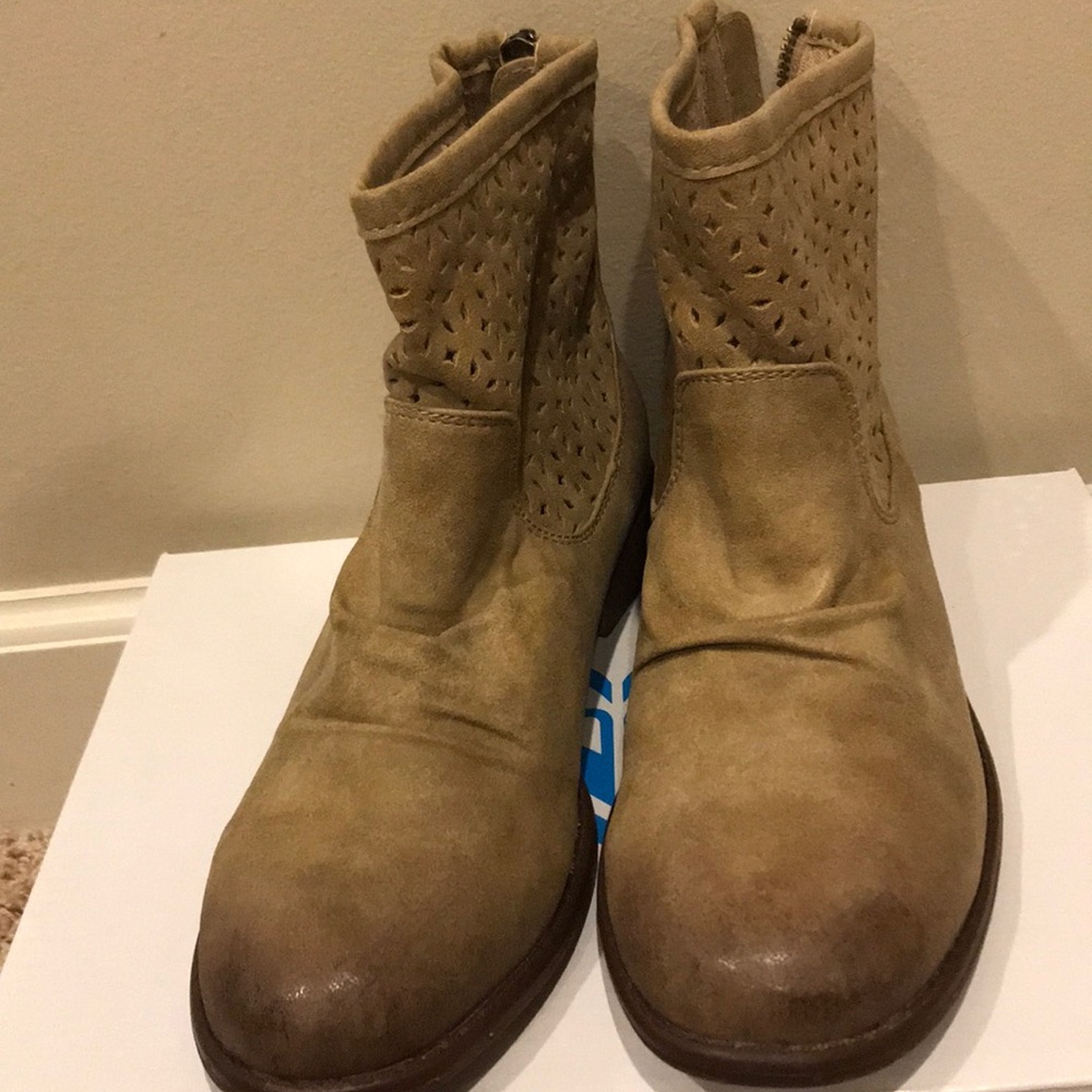 Roxy boot 7.5 - Picture 2 of 5